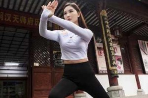 为什么爆操美女成为了一些人的追求？如何看待爆操美女的现象？爆操美女的背后隐藏着怎样的心理？